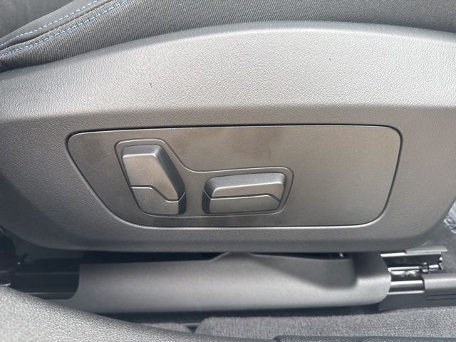 2026 BMW 2 Series M235 - Photo 11