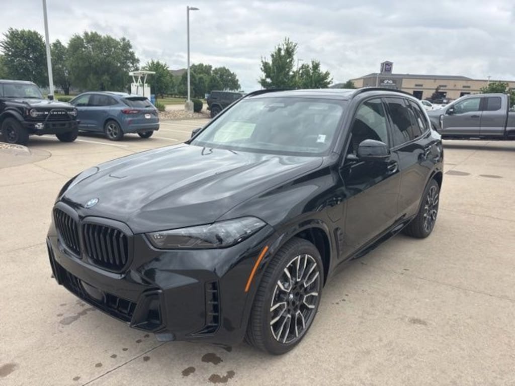 New 2026 BMW X5 PHEV xDrive50e SUV