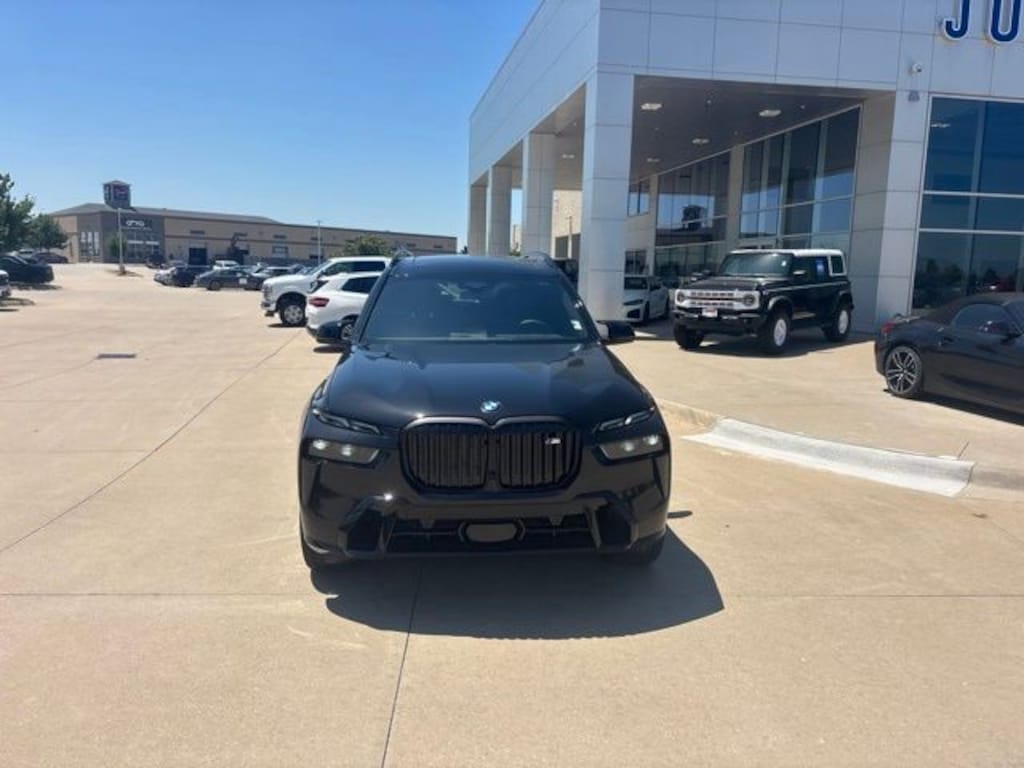 New 2027 BMW X7 M60i SUV