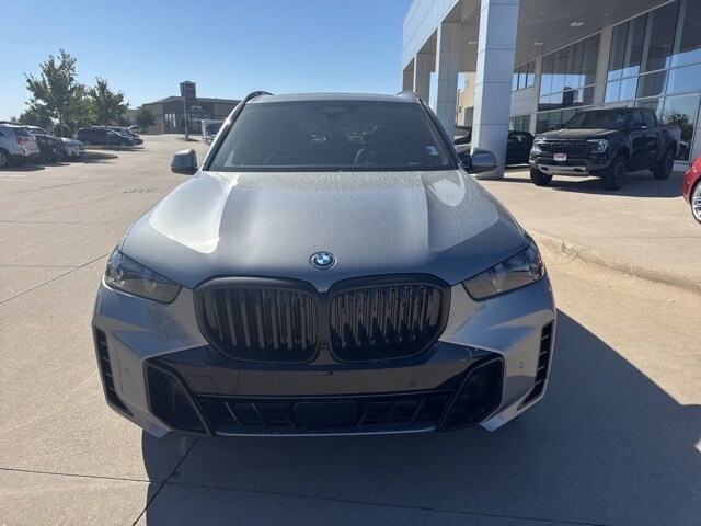 2026 Bmw X5 xDrive50e photo 2