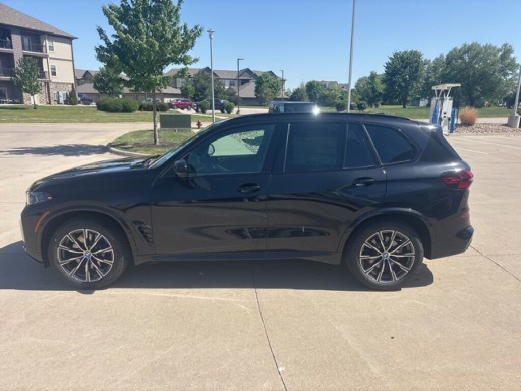 New 2026 BMW X5 xDrive40i SUV