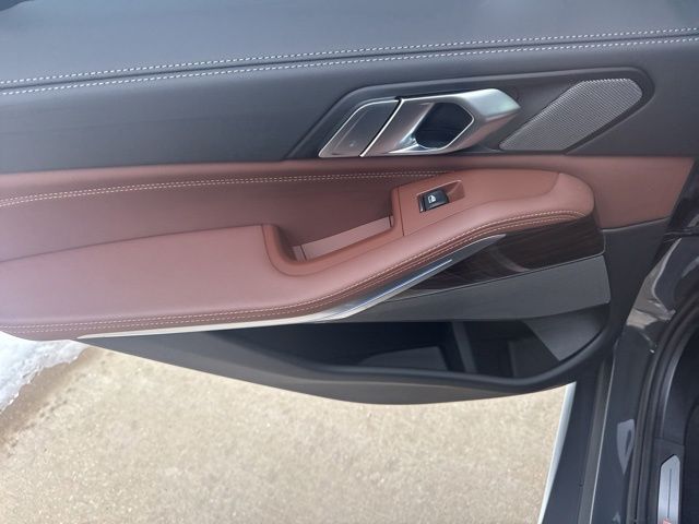 2026 BMW X5 50e - Photo 21