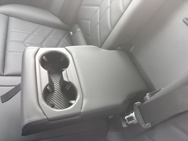 2026 BMW 5 Series 530i - Photo 28