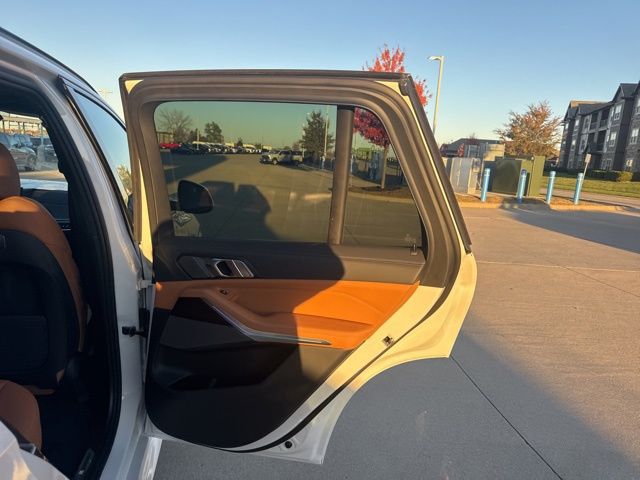 2026 BMW X5 50e - Photo 15