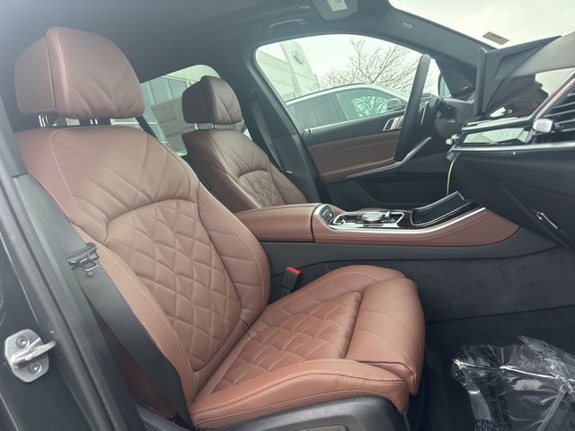 2026 BMW X5 50e - Photo 10