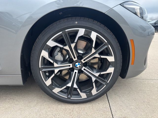 2026 BMW 4 Series 430i - Photo 9