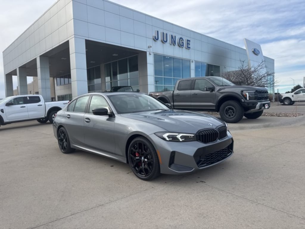 New 2026 BMW 330i xDrive Sedan