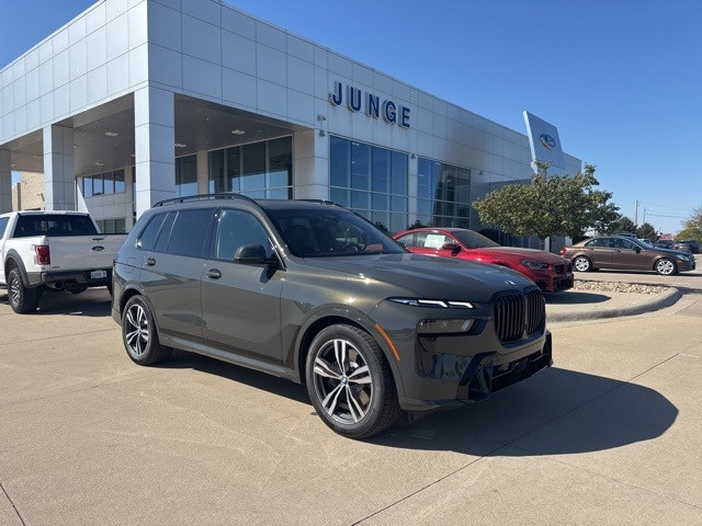 2026 BMW X7 40i's photo