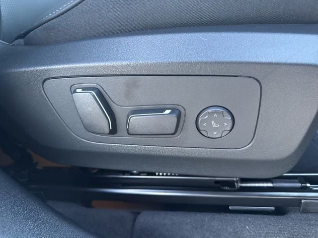 2026 BMW X3 30 - Photo 11