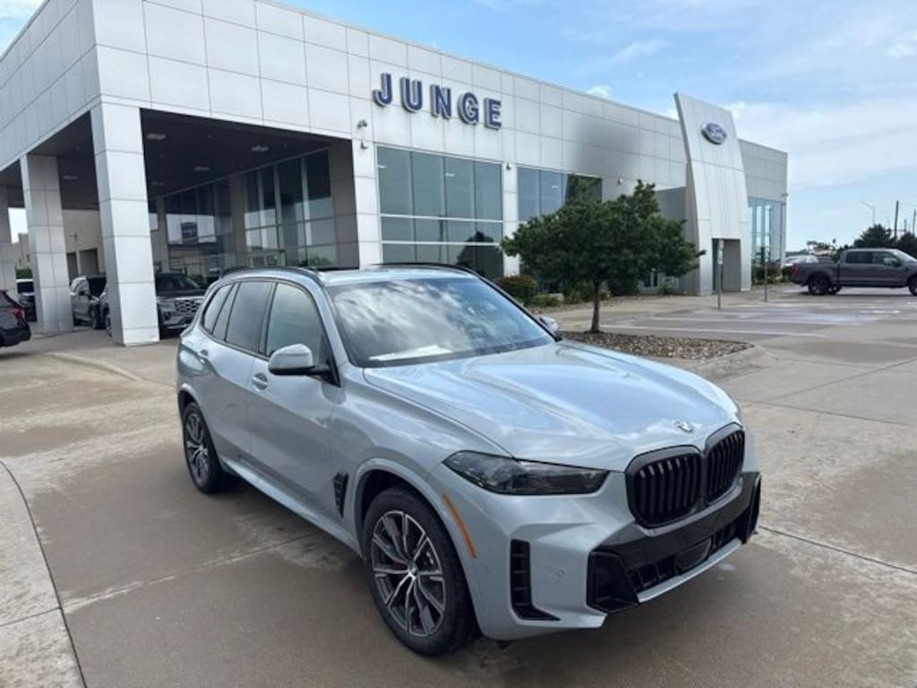 New 2026 BMW X5 xDrive40i SUV