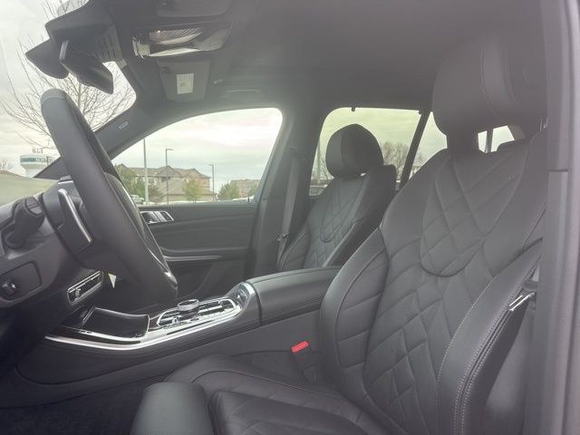 2026 BMW X5 50e - Photo 27