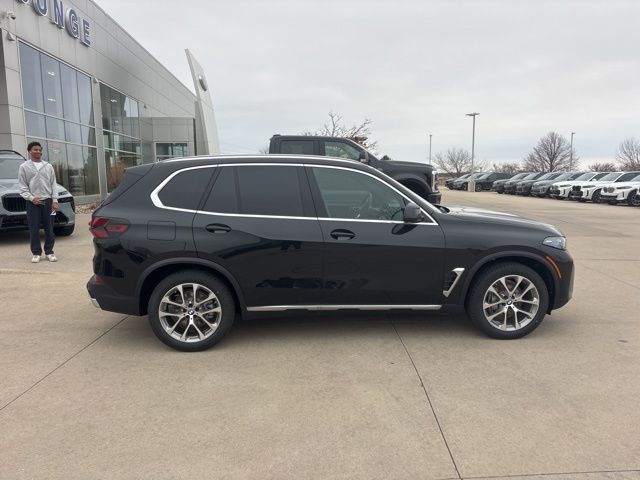 2026 BMW X5 40i - Photo 8