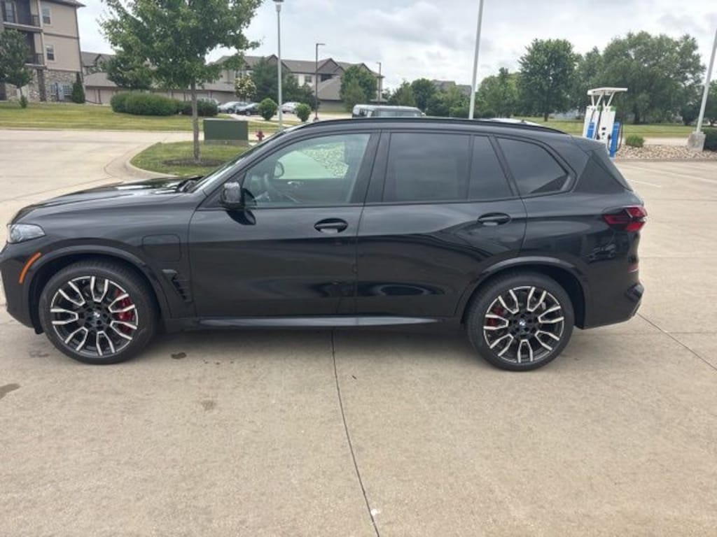 New 2026 BMW X5 PHEV xDrive50e SUV