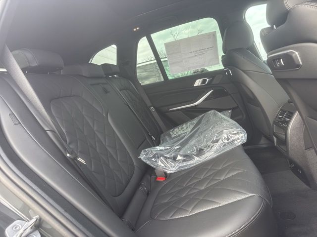 2026 BMW X5 40i - Photo 14