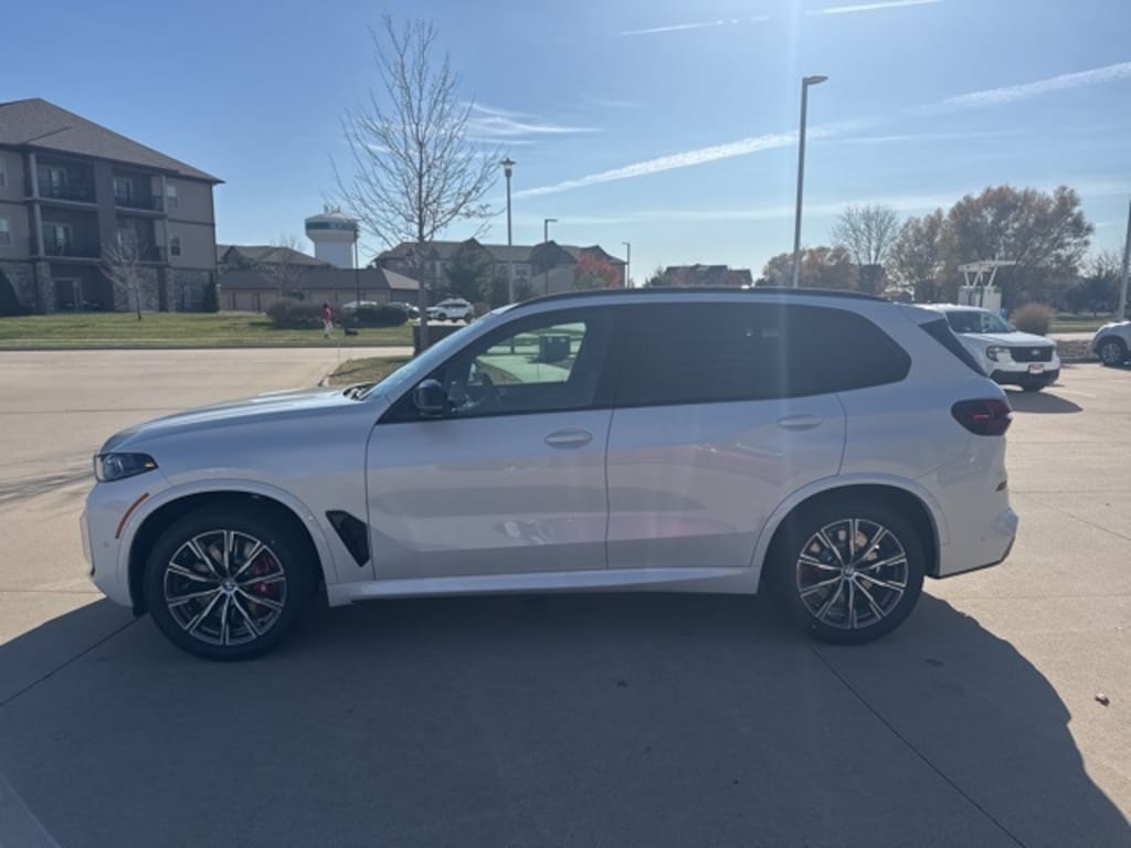 New 2026 BMW X5 M60i SUV