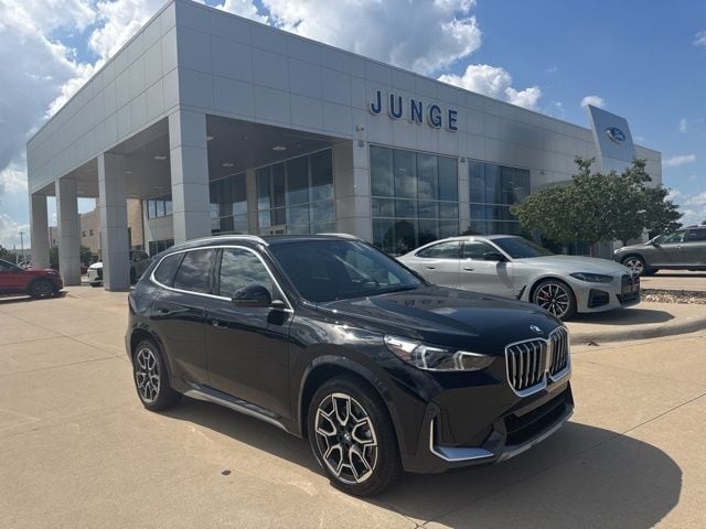 2026 BMW X1 xDrive28i's photo