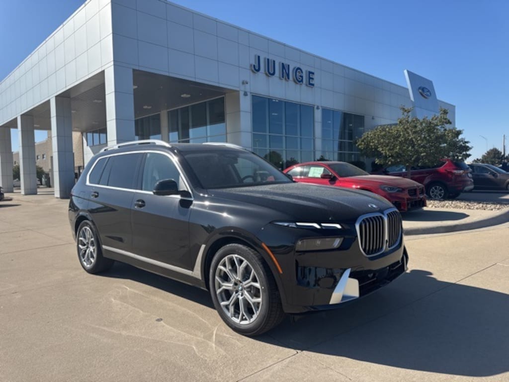 New 2026 BMW X7 xDrive40i SUV