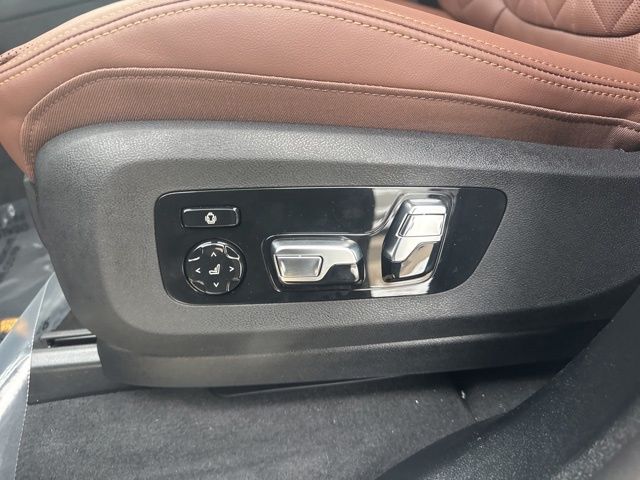 2026 BMW X5 50e - Photo 26