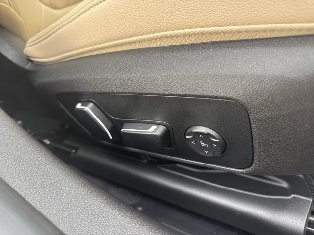 2026 BMW 3 Series 330i - Photo 10