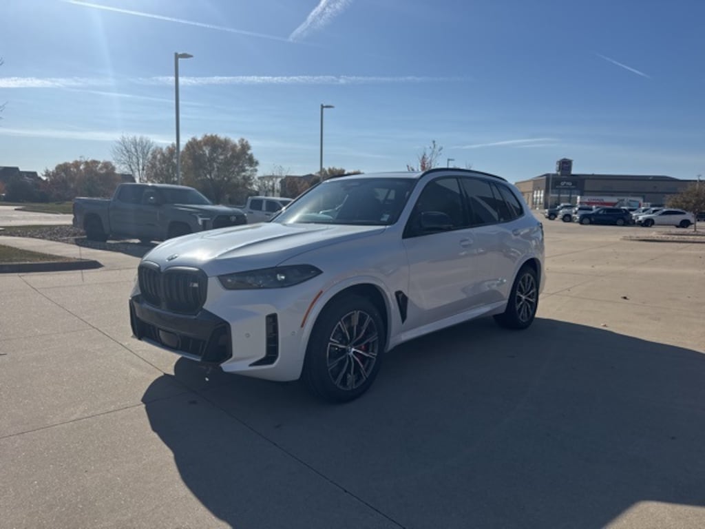 New 2026 BMW X5 M60i SUV