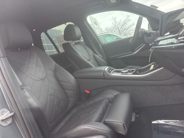 2026 BMW X5 50e - Photo 10