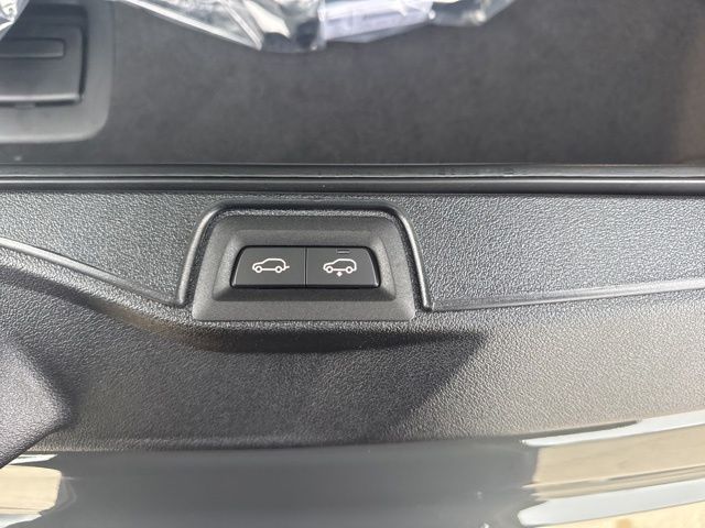 2026 BMW X5 50e - Photo 18