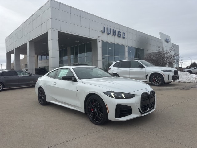 2026 BMW 4 Series M440i's photo