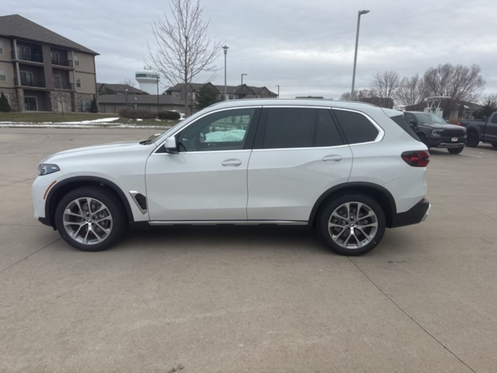 New 2026 BMW X5 xDrive40i SUV
