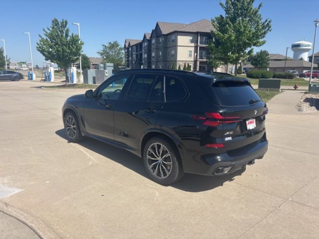 New 2026 BMW X5 xDrive40i SUV