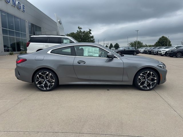 2026 BMW 4 Series 430i - Photo 8