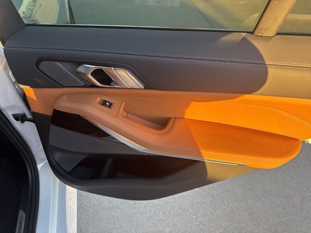 2026 BMW X5 50e - Photo 16