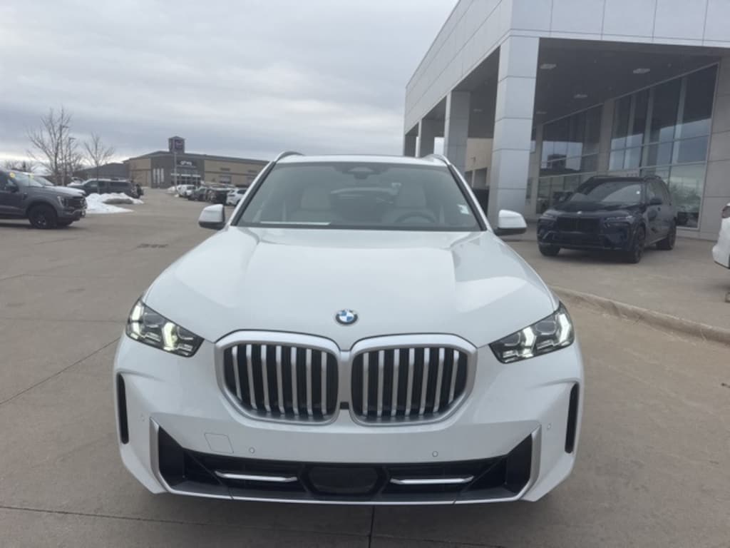 New 2026 BMW X5 xDrive40i SUV