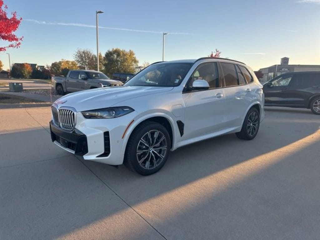 New 2026 BMW X5 PHEV xDrive50e SUV