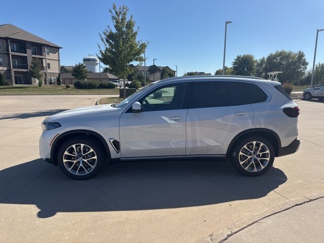 2026 Bmw X5 xDrive40i photo 3