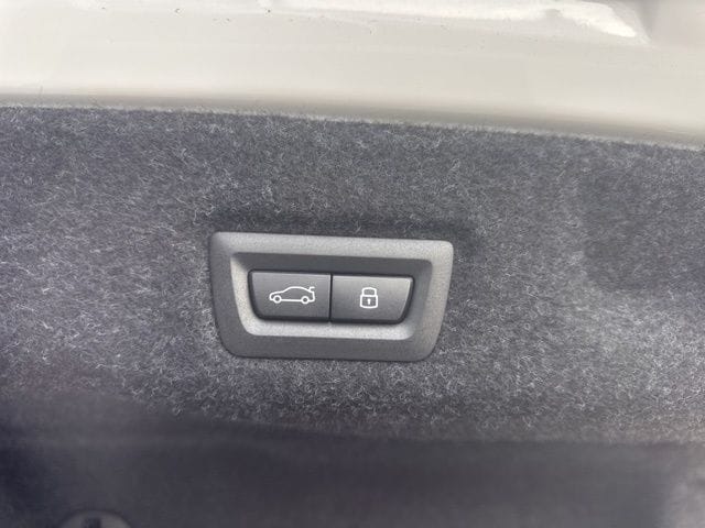 2026 BMW 5 Series 530i - Photo 18