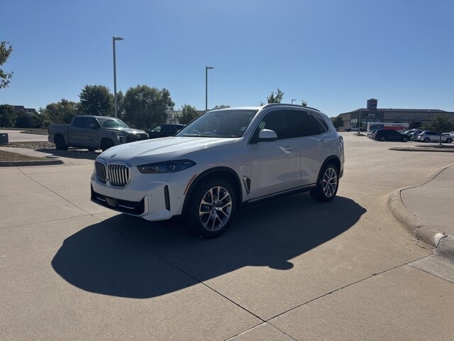 2026 Bmw X5 xDrive40i photo 2