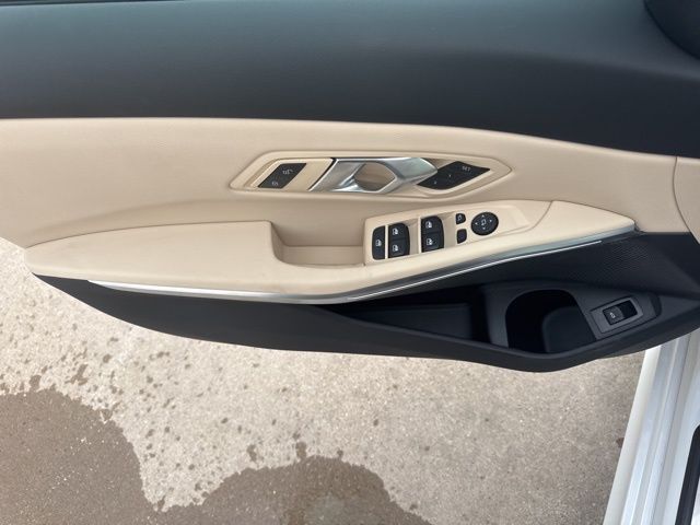 2026 BMW 3 Series 330i - Photo 22