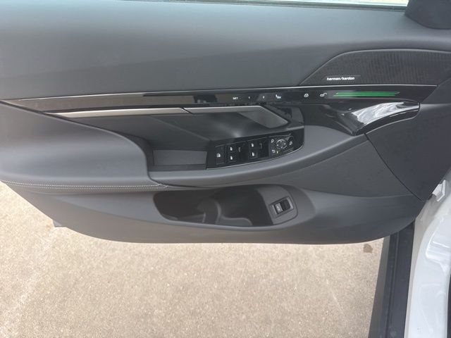 2026 BMW 5 Series 530i - Photo 23