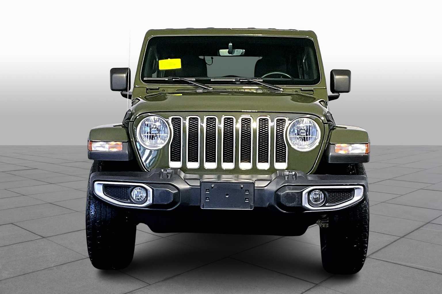 2022 Jeep Wrangler Unlimited Sahara photo 3