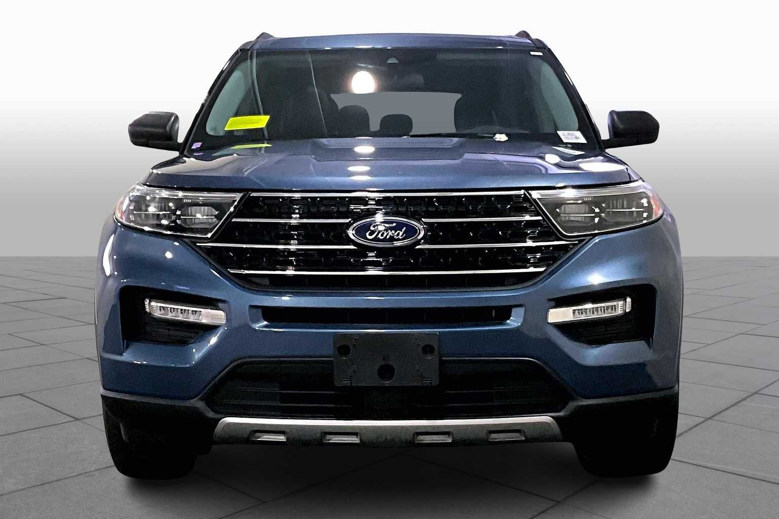 2020 Ford Explorer XLT photo 3