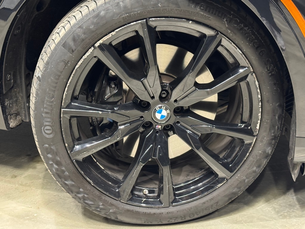 2023 BMW X7 - Image 10