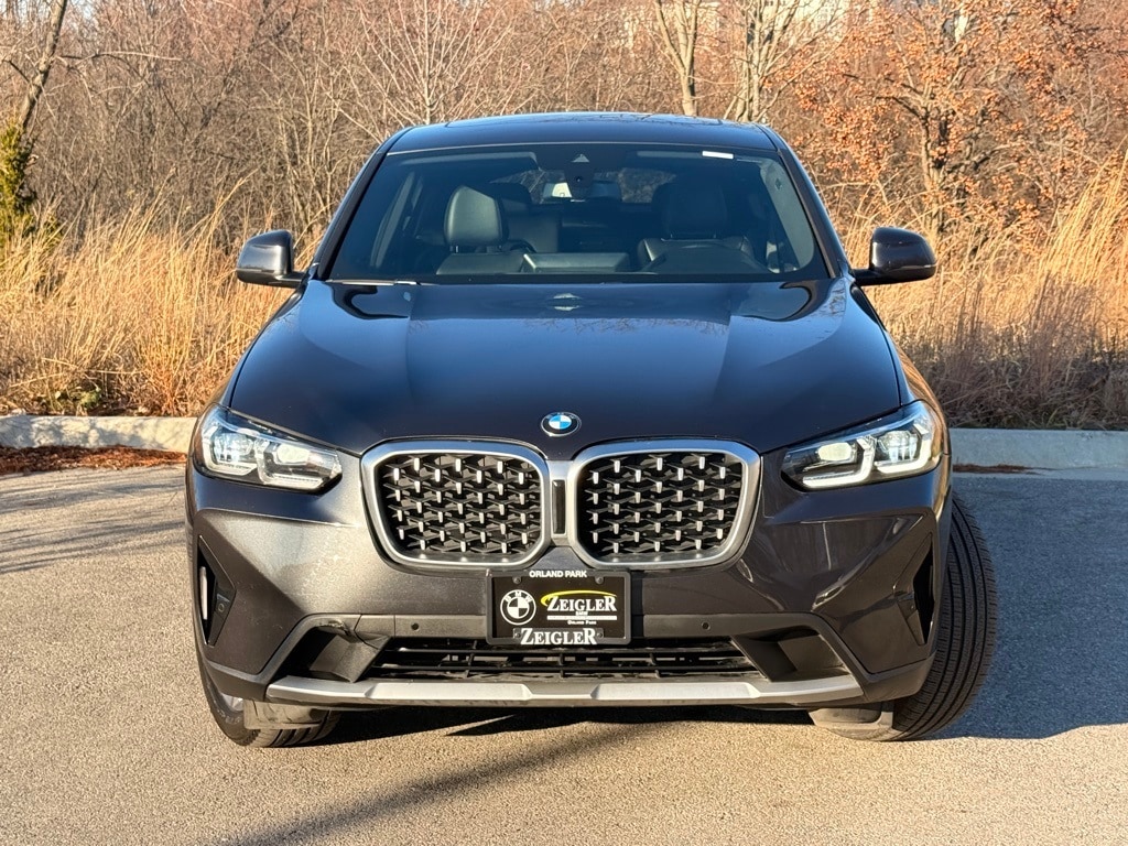 2023 BMW X4 - Image 2