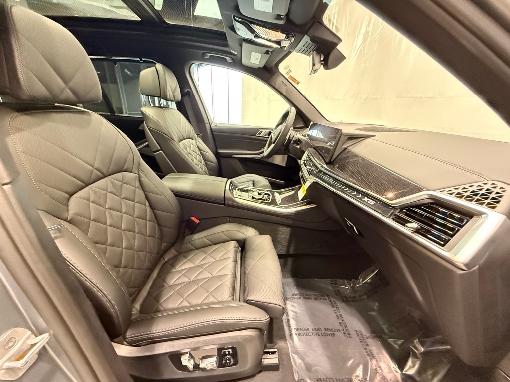 2025 BMW X5 - Image 27