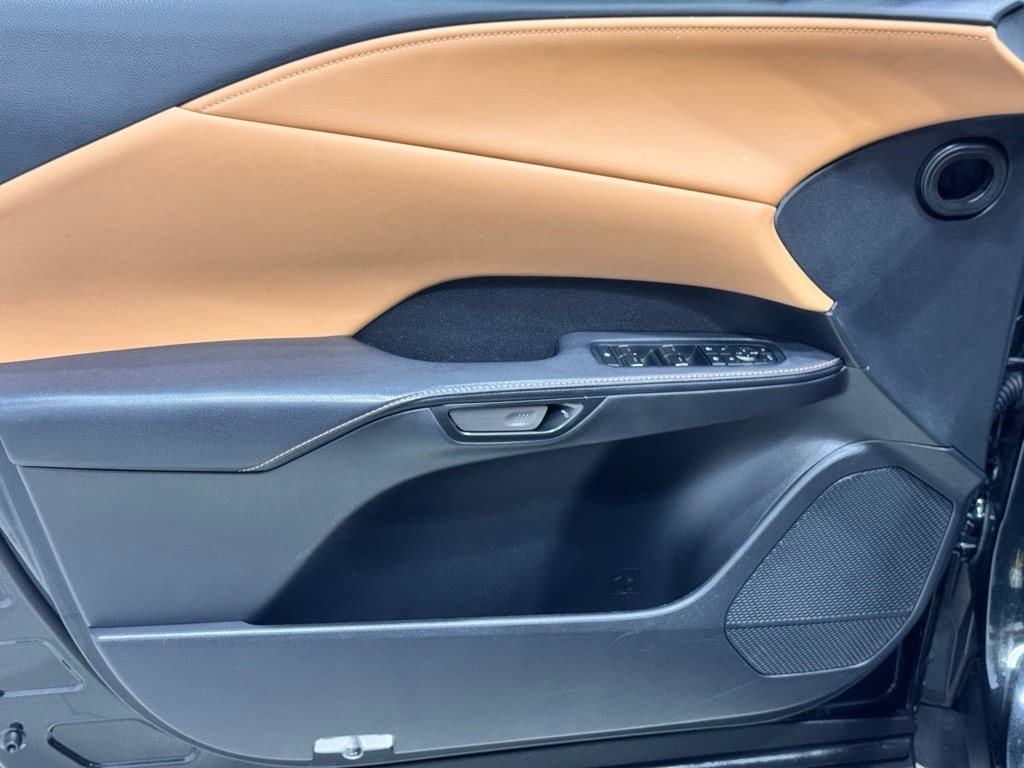 2023 LEXUS RX - Image 19