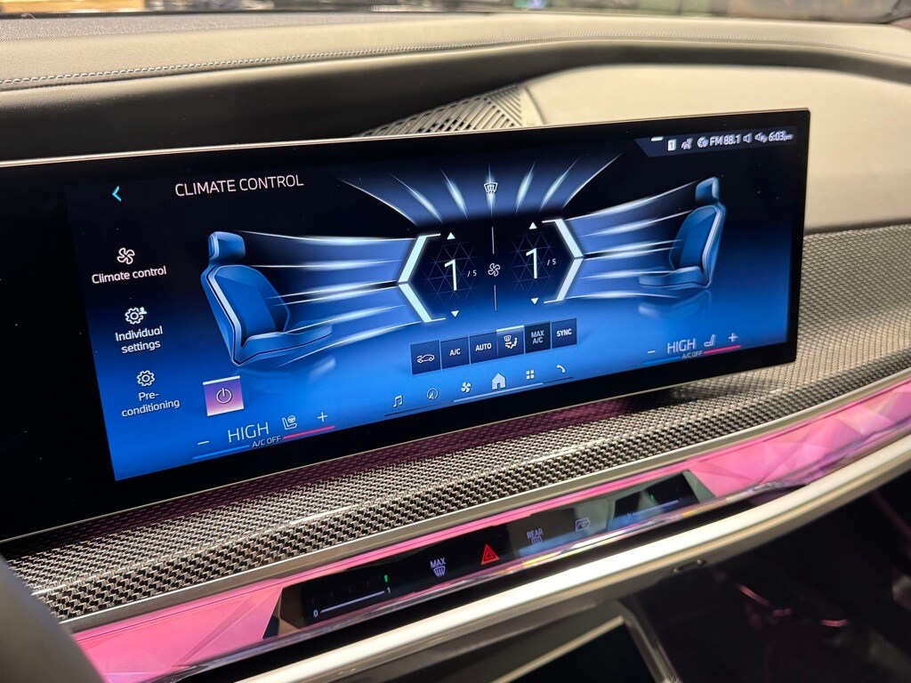 2023 BMW 760I - Image 13