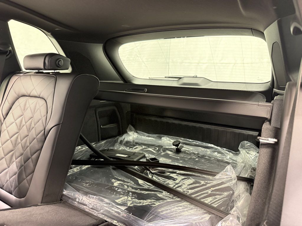 2026 BMW X5 - Image 22