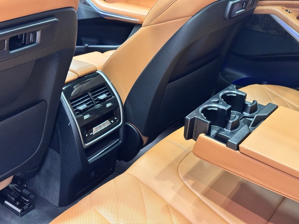 2023 BMW X5 - Image 21