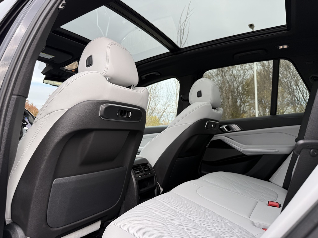 2024 BMW X5 - Image 21