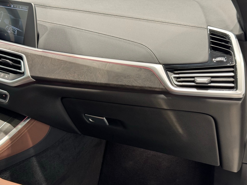 2022 BMW X5 - Image 27