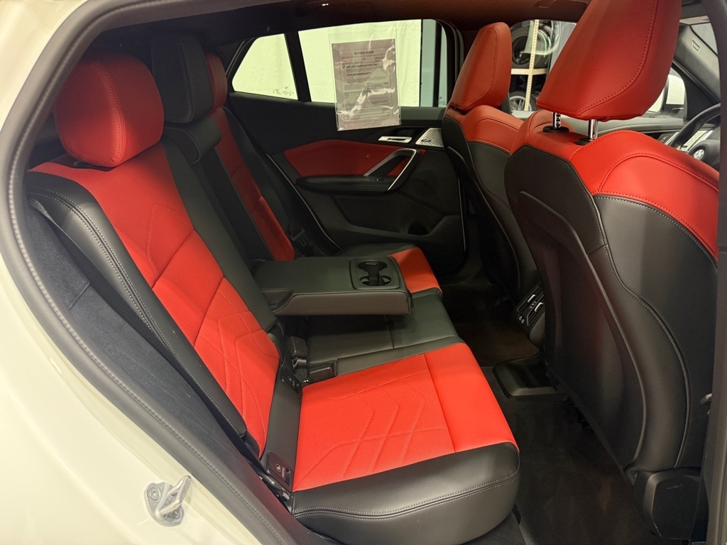 2025 BMW X2 - Image 25